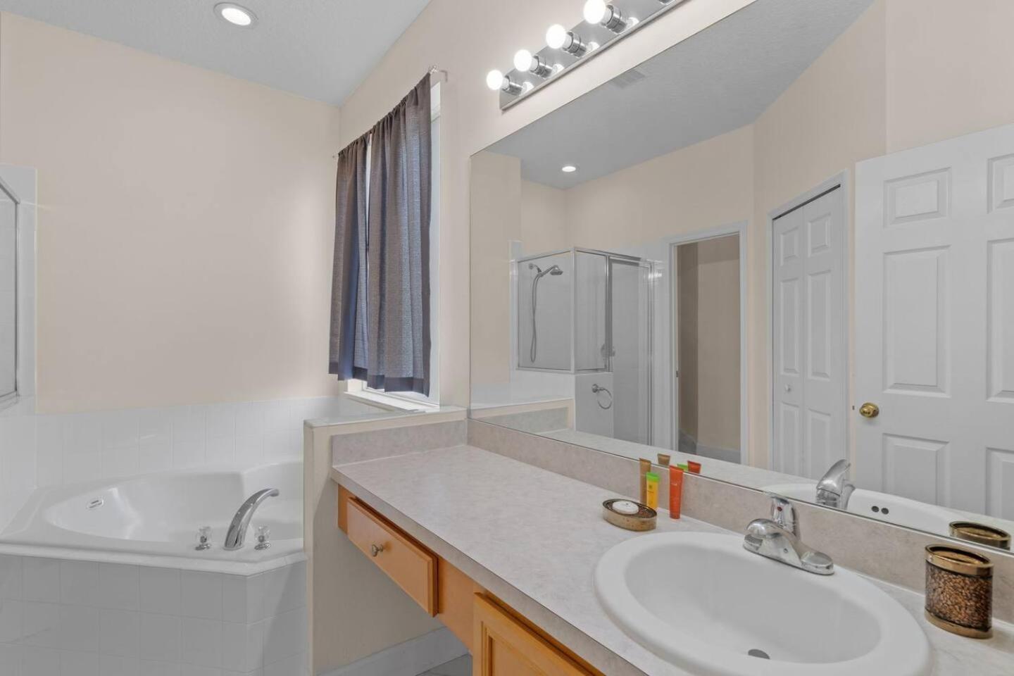 6 Bedroom 5 Bathroom Emerald Island 2601 Ib Kissimmee Eksteriør bilde